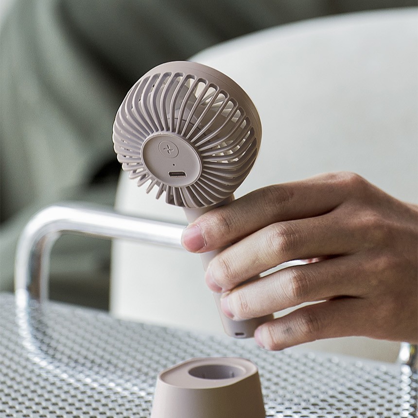 LUMENA C2 USB 迷你手持風扇-奶茶色